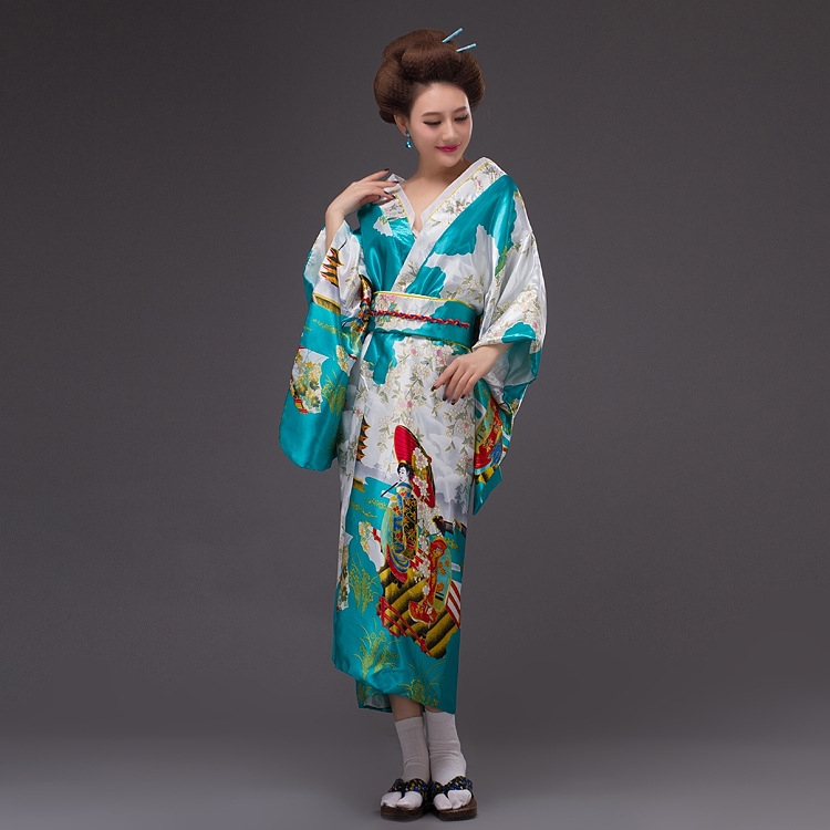 Traje Antigo Estilo Quimono Fe - Photography Is avaliação e preço